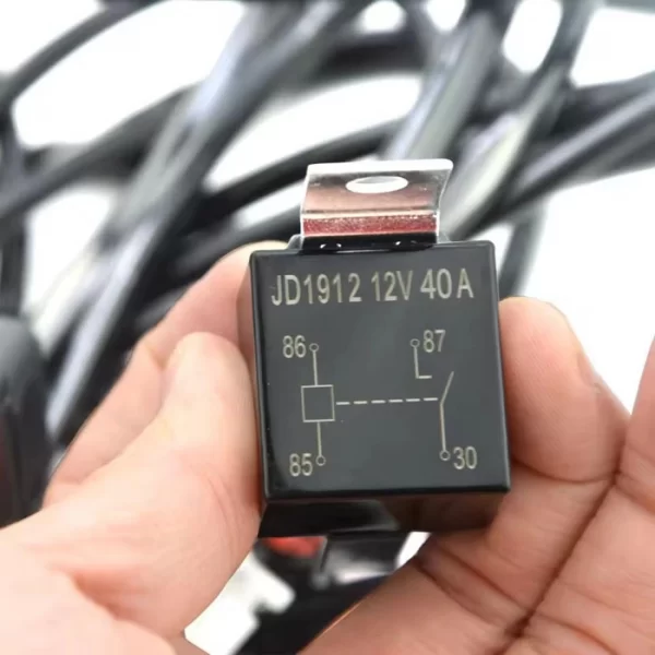 300W Relay Fuse Universal for Cars Truck (2)
