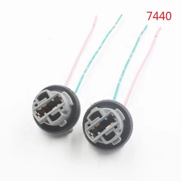 T20 7440 Socket for Car Tail Light (1)